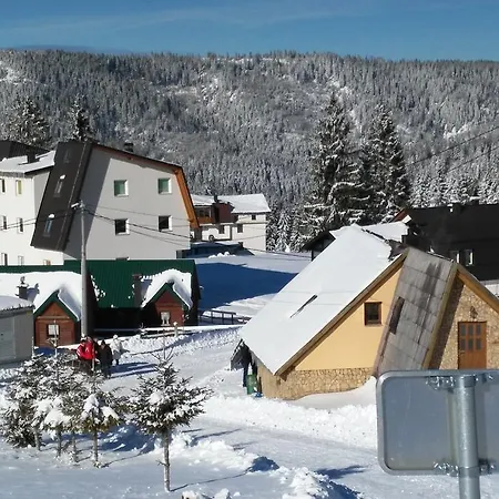 Mirza Apartman *